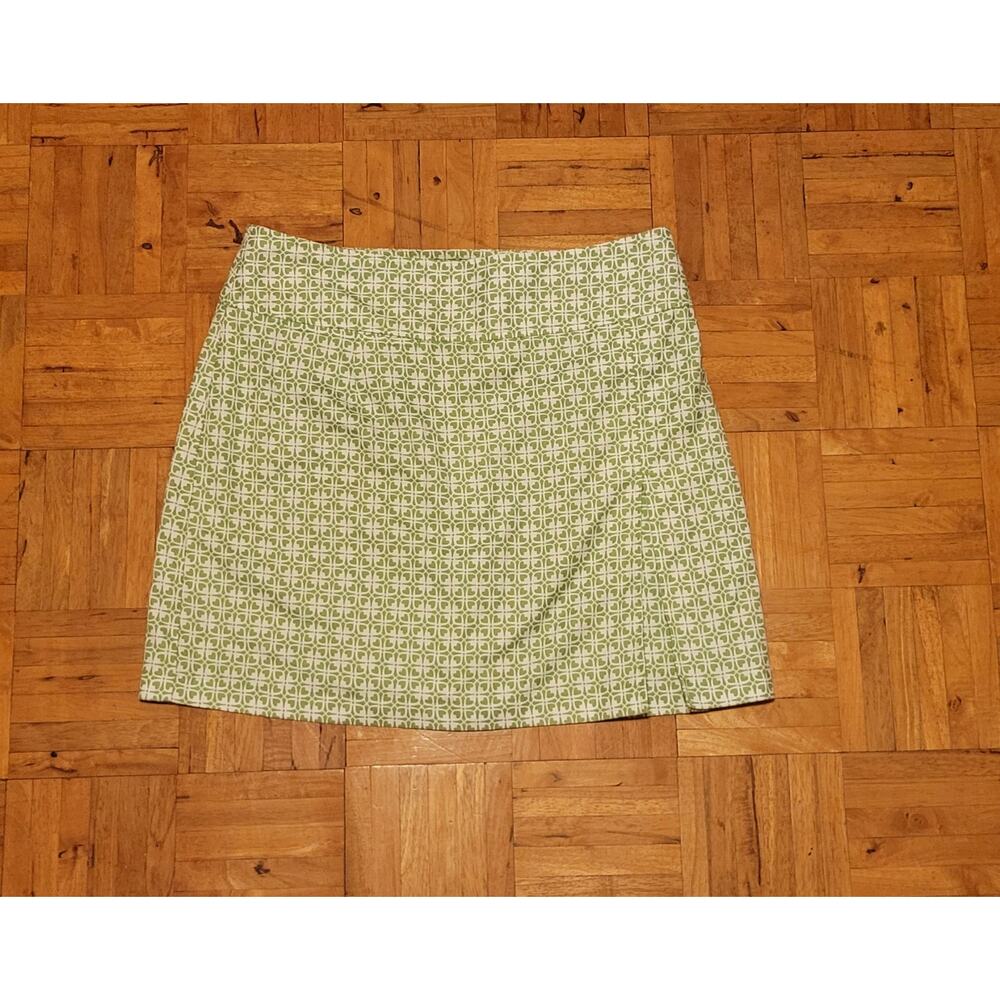 IZOD green white stretch skort lime green and white hearts SIZE 10 w side zipper